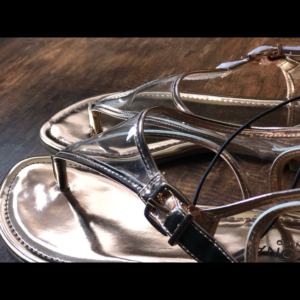 Brand New - Rose Gold Flats